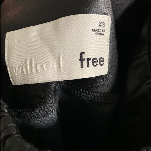 Wilfred Free Aritzia Daria Vegan Leather Pants XS - Picture 4 of 6